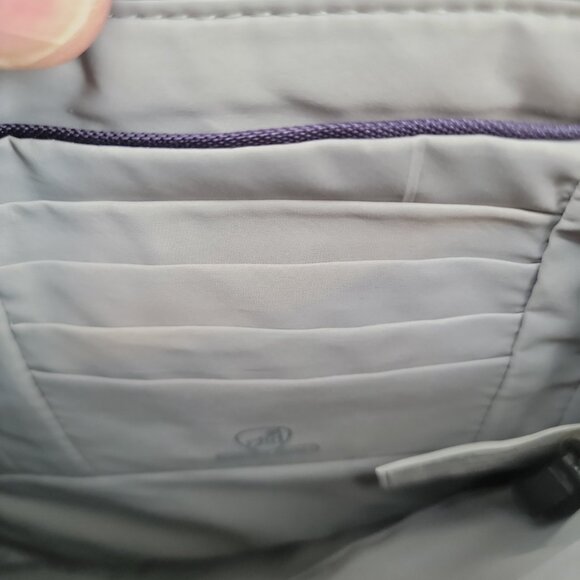 🟣 Travelon Anti-Theft Crossbody Bag – Purple – RFID, Cut-Resistant Strap, LED - Picture 6 of 11